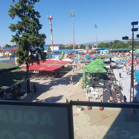 Aqua Lux Апартаменты Ягодина